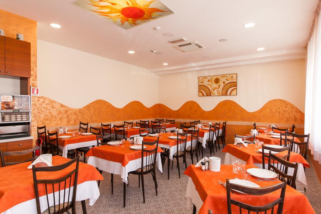 Hotel Sandra غاتيو أ ماري المظهر الخارجي الصورة