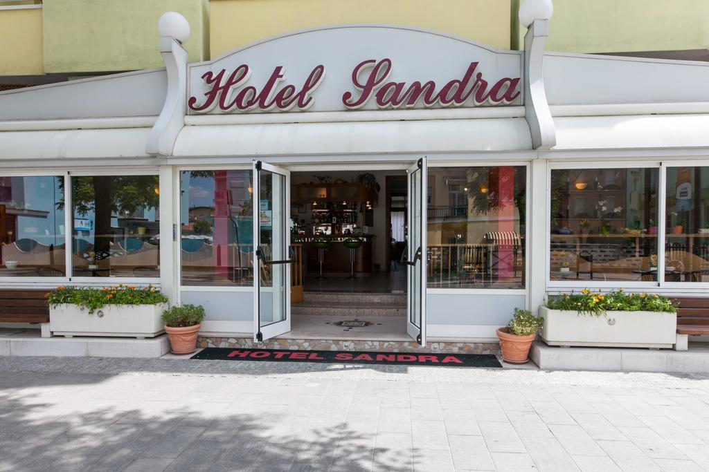Hotel Sandra غاتيو أ ماري المظهر الخارجي الصورة