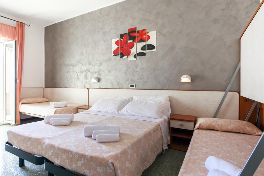 Hotel Sandra غاتيو أ ماري الغرفة الصورة