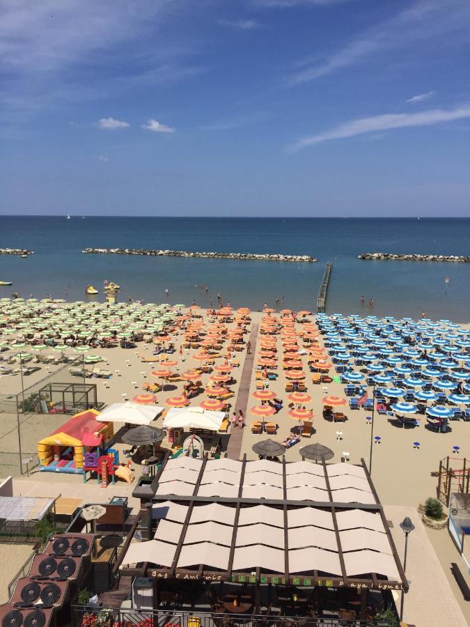 Hotel Sandra غاتيو أ ماري المظهر الخارجي الصورة