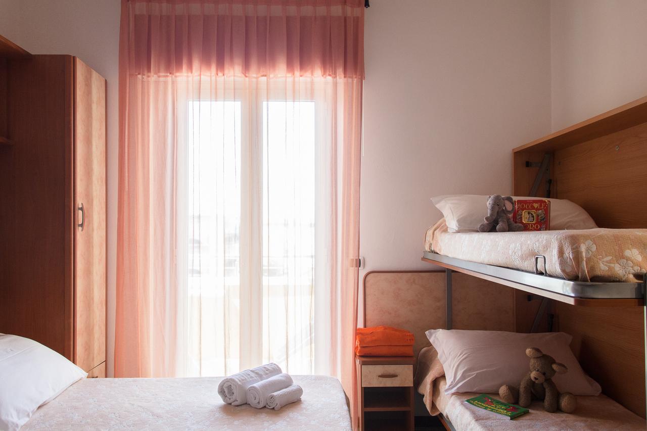 Hotel Sandra غاتيو أ ماري المظهر الخارجي الصورة